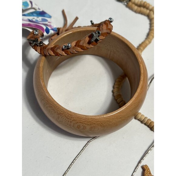 Boho Wood & Shell Jewelry Set With Elephant & Bird - Picture 4 of 7